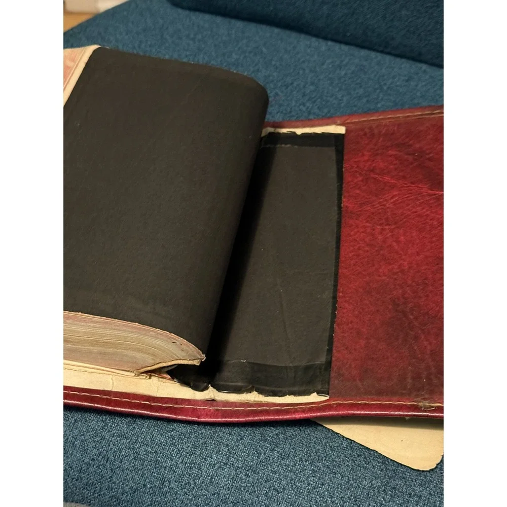 Bible , Vintage , Nice Leather‎ Cover